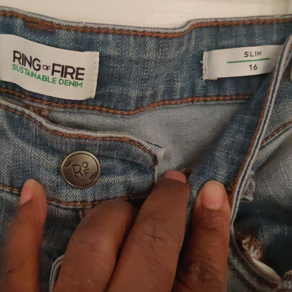 Bundle 5 items for $40 sale - Picture 3 of 4